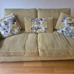 2 seater couch 188cm x 112cm