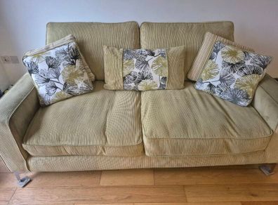 2 seater couch 188cm x 112cm