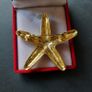 Textured Gold Tone Starfish Brooch - Large Nautical Sea Star Pin - Gold Tone Marine Coastal Jewelry Image 6