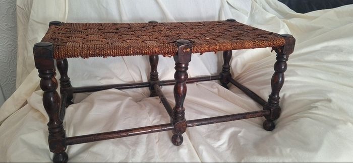 Cottagecore / farmhouse style vintage rush double stool bench