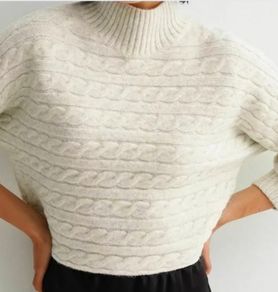 Beige knitted cropped jumper, NEW LOOK, size M