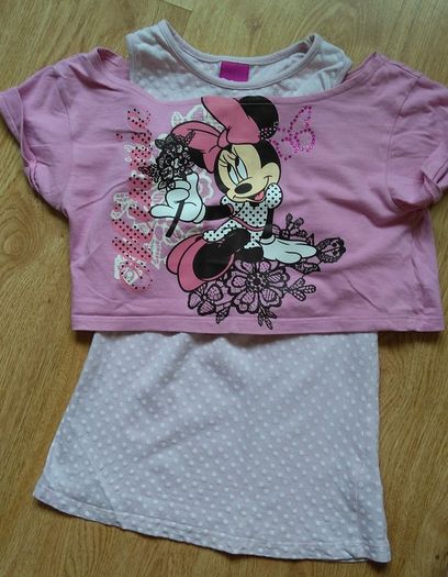Disney Minnie Mouse Top.  Age 8-9