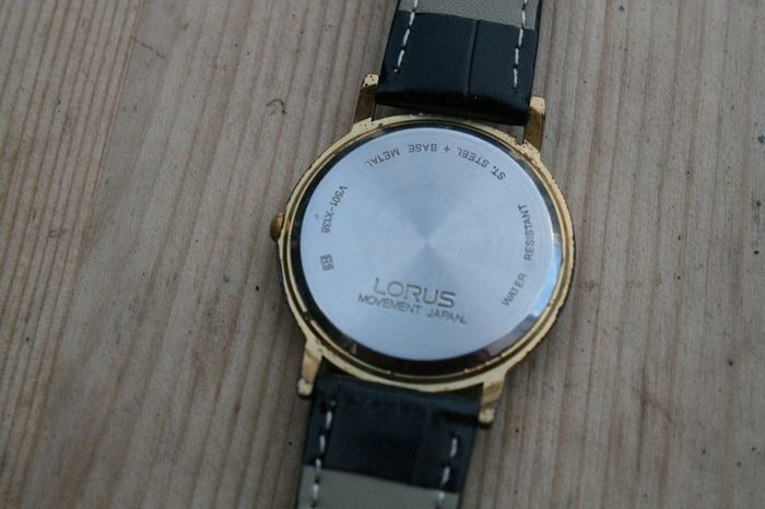 Vintage Lorus Mens Watch Classic 90s by Seiko
