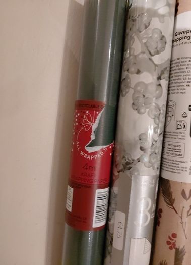 Brand new christmas wrapping paper x 5
