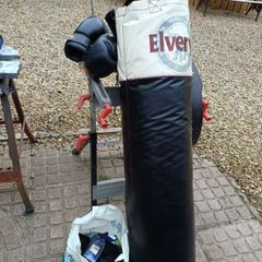 Large Elverys Boxing Bag, Gloves & Belt