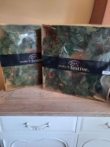 45cm Large Christmas Wreath - New (2 available)