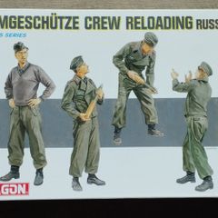 Sturmgeschutze Crew Reloading