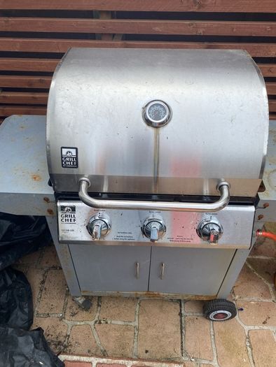 BBQ gas. Read full ad