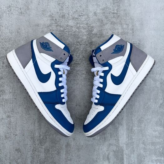 Nike Air Jordan 1 Retro OG