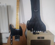 Left handed Electric Guitar