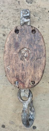 Vintage ships pulley