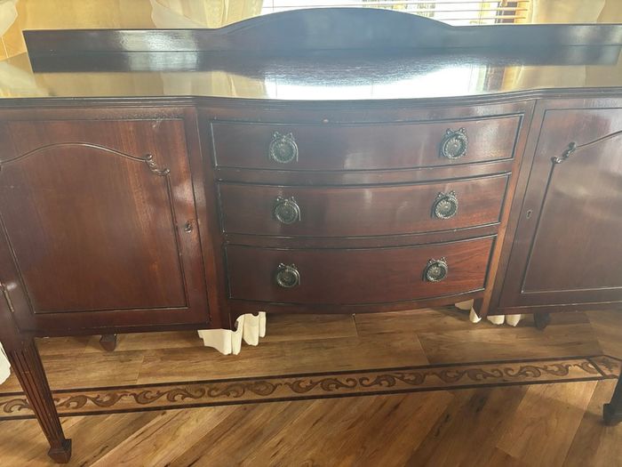 Vintage Mahogany Bow-Front Sideboard / Buffet