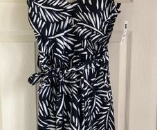 New Size 10 Black/White pattern Swimsuit with Skirt