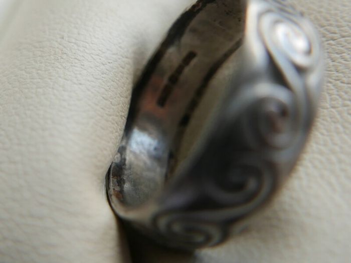 Vintage 925 Sterling Silver Celtic spiral band Ring size Q - 5.0g