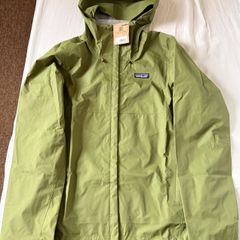 Adult size S Patagonia Torrentshell 3L Waterproof Jacket Green Brand New