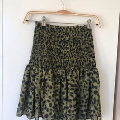 Skirt green leopard print