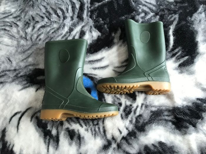 Boys hoodie+ free boots