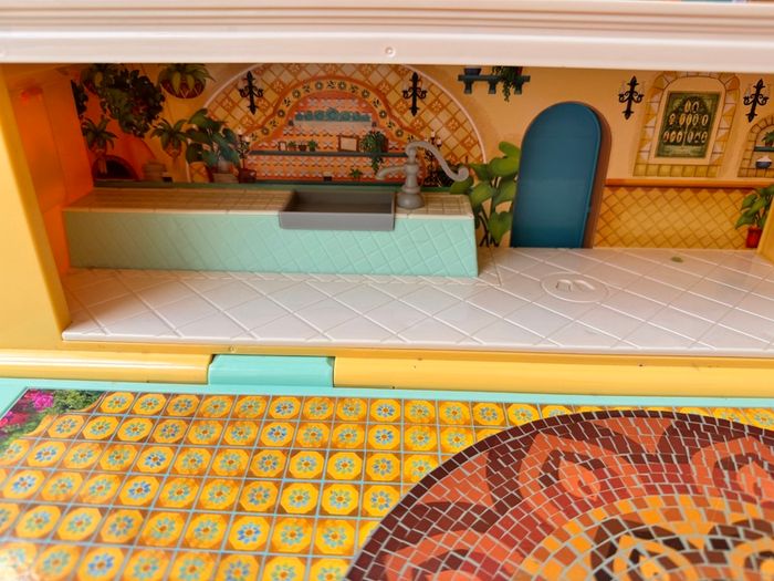 Disney Encanto Casa Madrigal Playset Jakks Pacific Used Please see photos