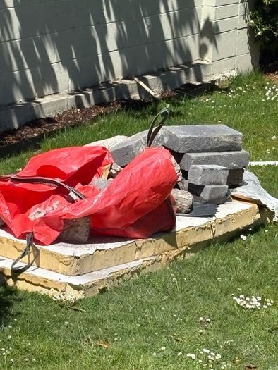 Building bricks and insulation