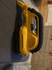 DeWalt hoover