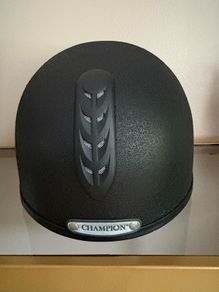 Champion junior x- air plus hat size 2 excellent condition!