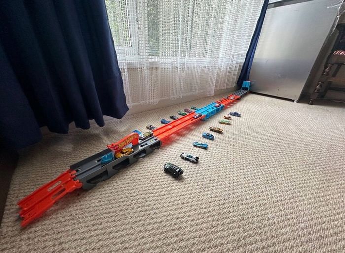 Hotwheels Truck Set with Many Extra Cars