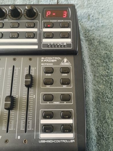 Behringer BCF2000