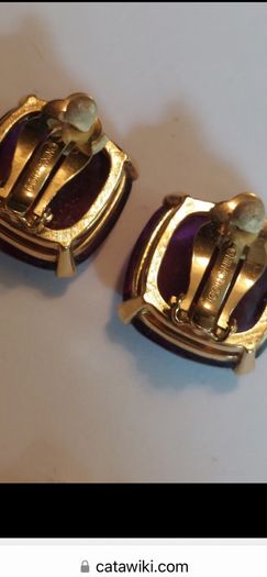 3 pairs of Nina Richi clip-on earrings in good condition