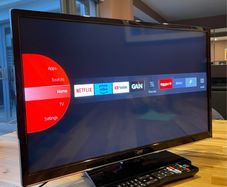 JVC 24' smart tv