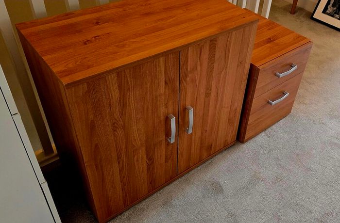 2-Piece Office Furniture Set