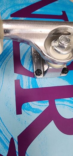 RRP 95 eur New Unused Nervous Logo Blue Complete Skateboard 8.125