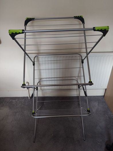 Clothes airer
