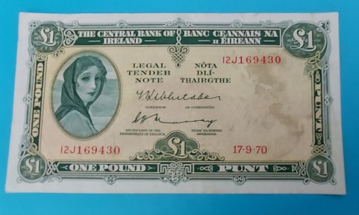 Irish 1970's 6 X Lavery One pound banknotes in Fine condition