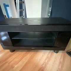Sony RHT G500 tv stand and soundbar