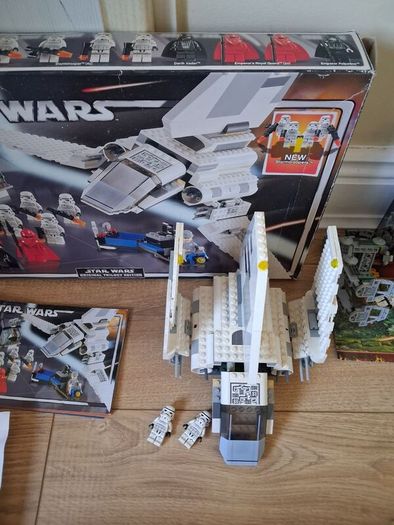 Lego star wars bundle ships and minifigure + helmet
