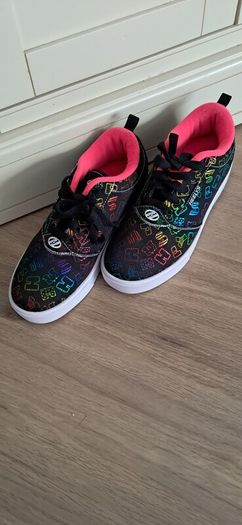 Heelys Size 5