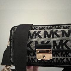 Michael Kors Bradshaw Camera Handbag