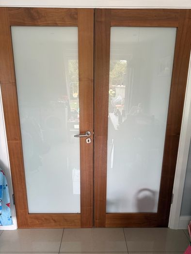 Double doors set