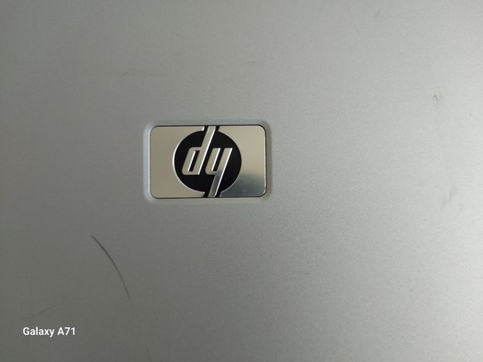 HP Pavilion zv6000, Windows XP, in excellent cosmetic condition, A Genuine real Blast from the past