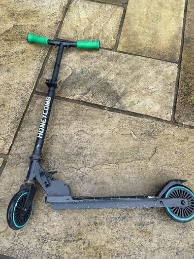 Honeycomb Scooter