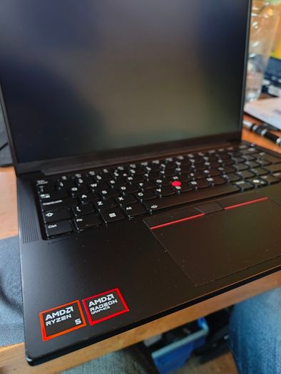ThinkPad E14 Gen 7, Ryzen 5  220w, 16gb DDR5, 512gb Storage, battery over 8 hours,