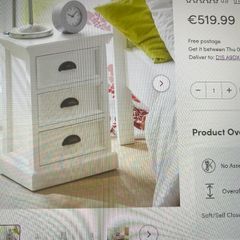 Elegant Bedside Tables in Solid Mahogany. Set of Two. Perfect conditions.