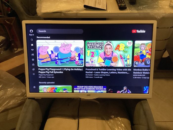 JVC 24 inch LED SMART Television with USB, 2 HDMI, PC Connection port, WIFI connectivity, etc (Boxed / Like New)