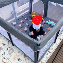 Baby play pen