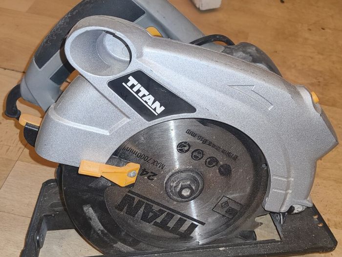 Titan Circular Saw 1500watts 220v