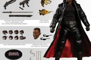 mezco blade 1/12 with bike