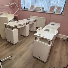 Free Manicure Desks x 2 Doubles