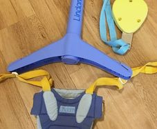 Baby door swing