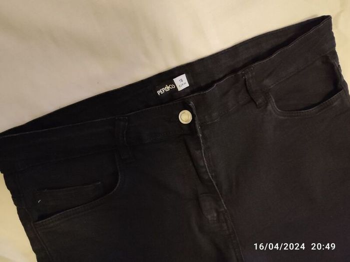 Size 16 Black denim shorts