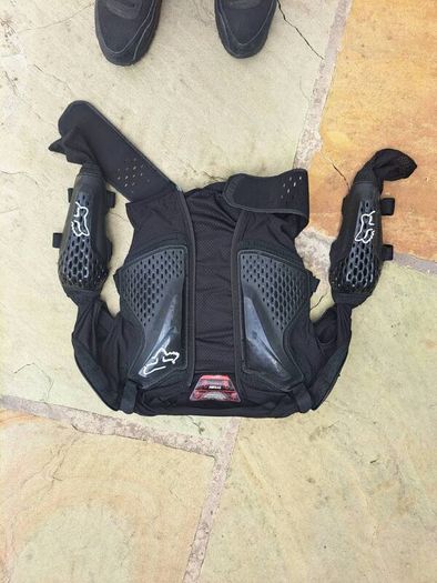 Fox Titan youth armour jacket